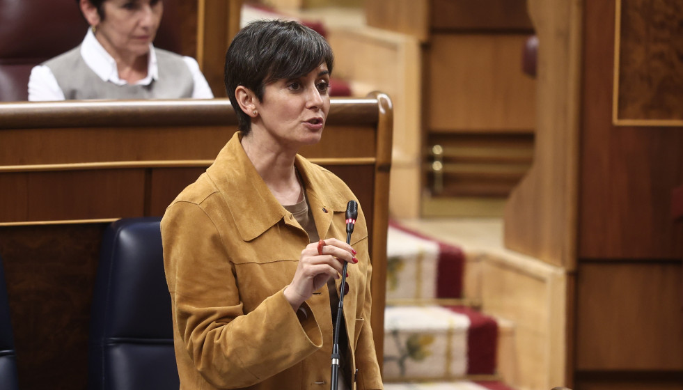 Archivo - La ministra de Vivienda y Agenda Urbana, Isabel Rodríguez, interviene durante una sesión de control al Gobierno, en el Congreso, a 25 de marzo de 2026, en Madrid (España).