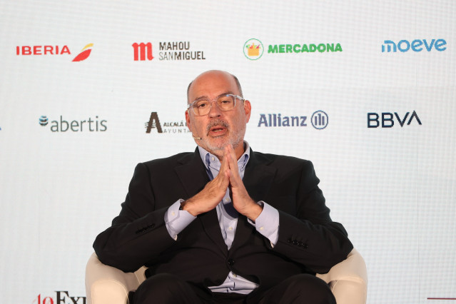 El consejero delegado de Telefónica, Emilio Gayo, durante la primera jornada del VII Foro Internacional Expansión, en el Parador de Alcalá de Henares, a 19 de mayo de 2025, en Alcalá de Henares, Madrid (España). El foro, organizado por el diario económico