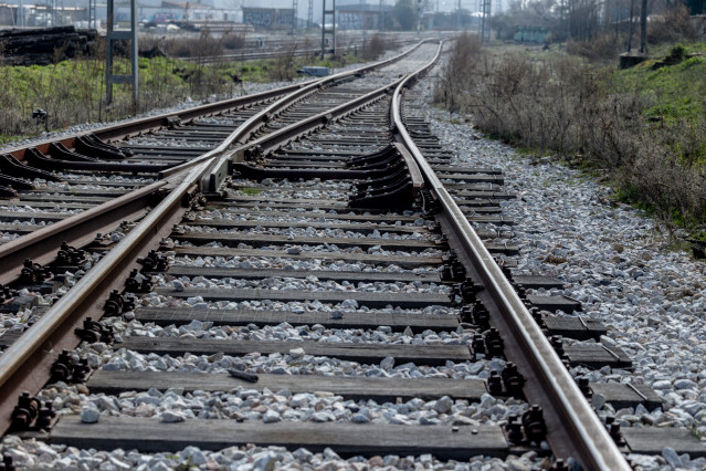 Archivo - Vías de tren
