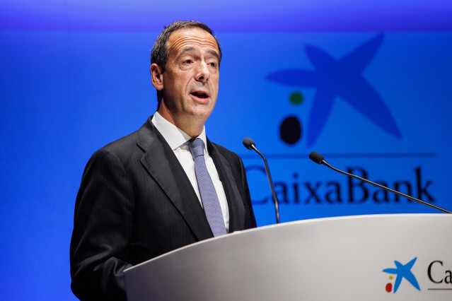 Archivo - El consejero delegado de CaixaBank, Gonzalo Gortázar.