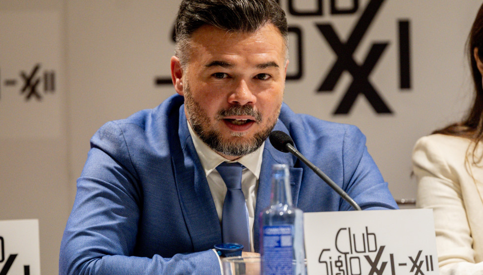 El portavoz de ERC en el Congreso, Gabriel Rufián, durante un coloquio organizado por el Club Siglo XXI, a 20 de mayo de 2026, en Madrid (España).