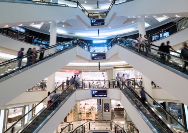 Archivo - Centro comercial