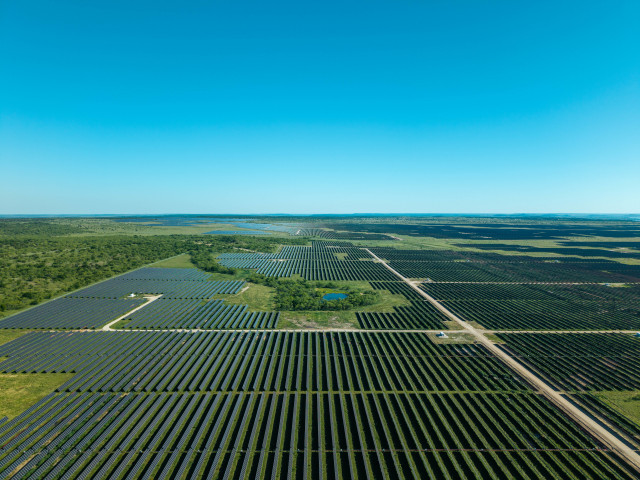Repsol ha iniciado la operación comercial en su proyecto 'Pinnington Solar'