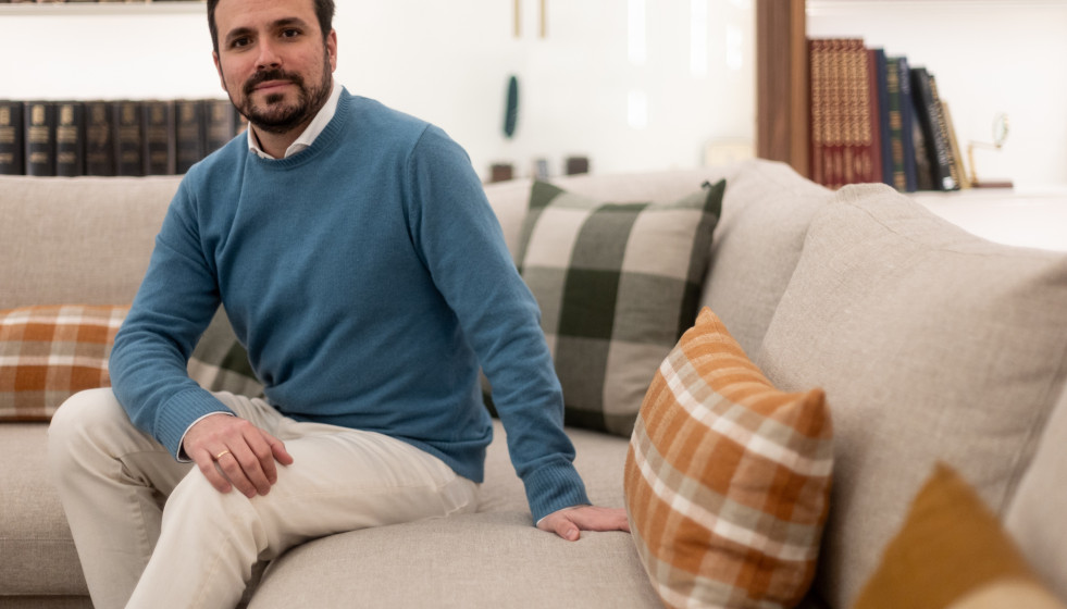 Archivo - El ex ministro de Consumo y coordinador federal de Izquierda Unida, Alberto Garzón, durante una entrevista para Europa Press, en el Hotel Casa de las Artes Meliá Collection, a 28 de enero 