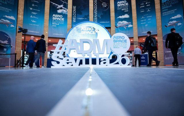 Imagen de las instalaciones y expositores en las jornadas del Aeroespace & Defese Meetings (ADM) celebradas en Sevilla.
