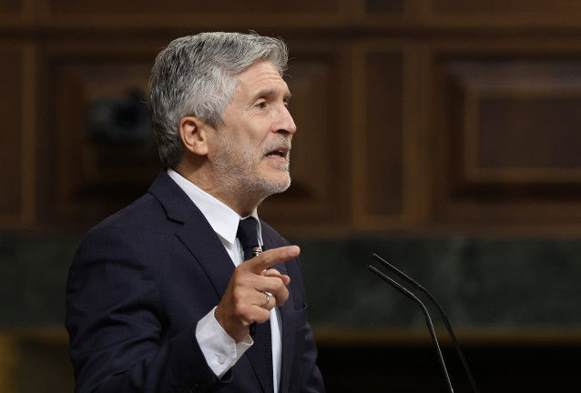 El ministro del Interior, Fernando Grande-Marlaska, durante una sesión de control al Gobierno, en el Congreso