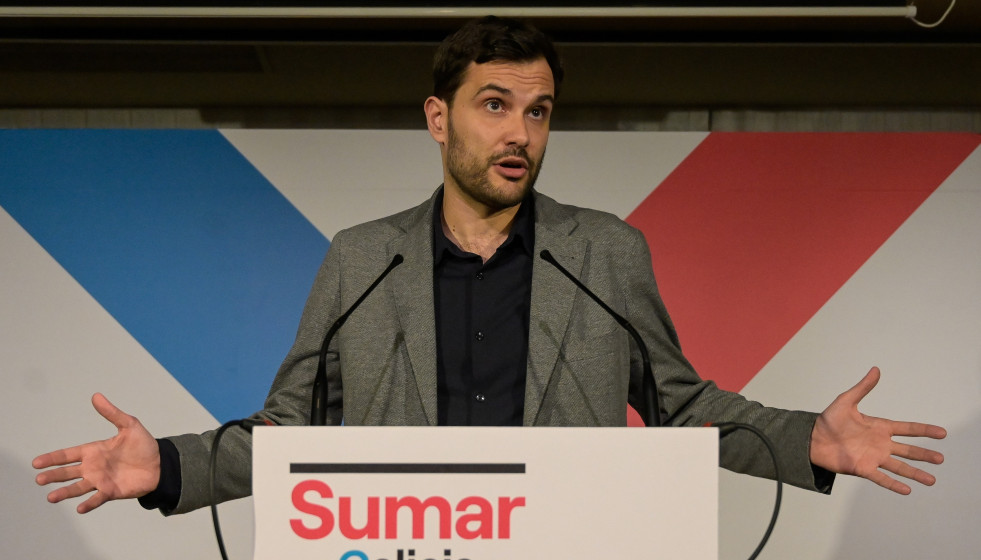 Archivo - El portavoz de Sumar Galicia, Paulo Carlos López, comparece durante el seguimiento de la jornada electoral de los comicios autonómicos de Galicia, en el Hotel Peregrino, a 18 de febrero de