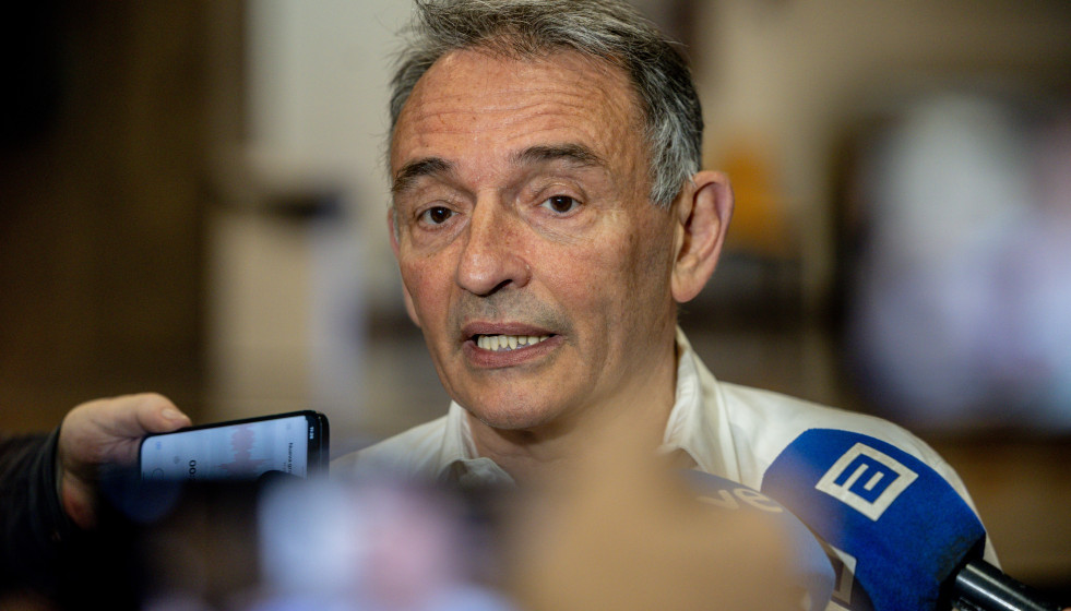 EuropaPress 7470665 diputado sumar enrique santiago atiende medios acto 40 aniversario
