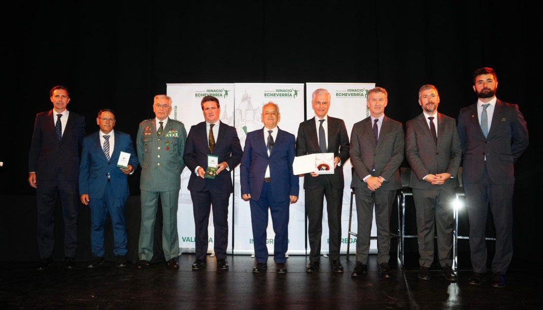 EuropaPress 7550262 lider pp alberto nunez feijoo asiste premios asociacion ignacio echevarria