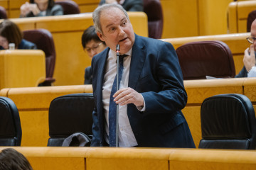 Archivo - El ministro de Industria y Turismo, Jordi Hereu, en el Pleno del Senado.