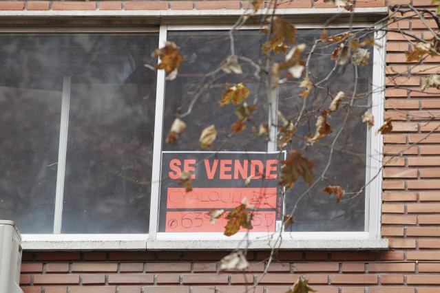 Archivo - Cartel de 