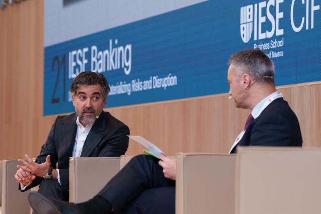 El CEO de Santander España, Ignacio Juliá, durante la segunda  jornada del 21º Encuentro del Sector Bancario, en el Aula Magna del campus del IESE, a 28 de mayo de 2026, en Madrid (España).