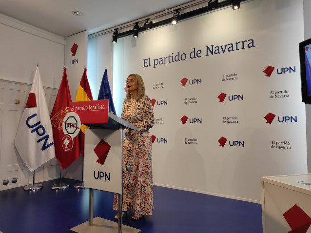 La presidenta de UPN, Cristina Ibarrola, en rueda de prensa.