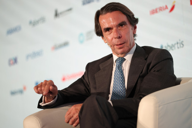 El expresidente del Gobierno José María Aznar durante la primera jornada del VII Foro Internacional Expansión, en el Parador de Alcalá de Henares, a 19 de mayo de 2025, en Alcalá de Henares, Madrid (España).