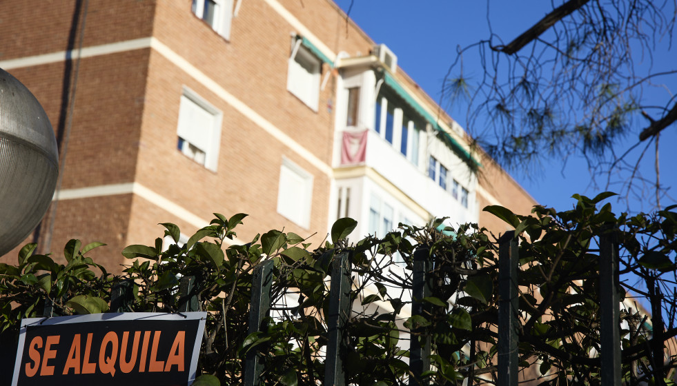 Archivo - El precio del alquiler en España sube un 4% interanual en el mes de mayo, un 0,3% más, según Idealista.