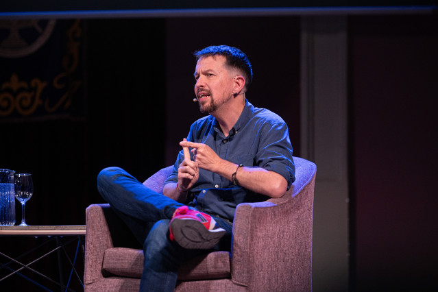 El exvicepresidente del Gobierno, Pablo Iglesias, durante el encuentro bajo el título ‘Frenar a la extrema derecha’, en el Ateneo de Madrid, a 21 de mayo de 2026, en Madrid (España).