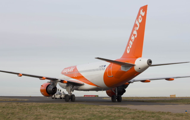 Archivo - Avión de easyJet.