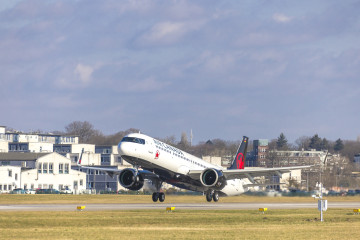Archivo - Airbus entrega el primero de sus 30 aviones A321XLR destinados a Air Canada.