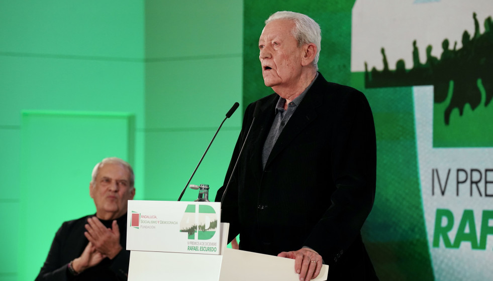 Archivo - El presidente de la Fundación Andalucía, Socialismo y Democracia y expresidente de la Junta de Andalucía, Rafael Escuredo, en una foto de archivo.