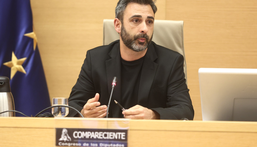 El exdirector de informativos de À Punt, Ivan Esteve Besalduch, comparece ante la Comisión de Investigación sobre la dana, en el Congreso de los Diputados, a 1 de junio de 2026, en Madrid (España)