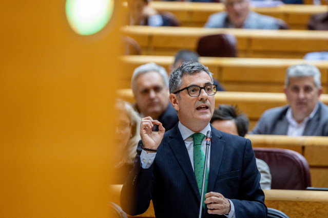 El ministro de la Presidencia, Justicia y Relaciones con las Cortes, Félix Bolaños, interviene durante una sesión plenaria en el Senado, a 26 de mayo de 2026, en Madrid (España). Además de las acusaciones al Gobierno por el expresidente Zapatero, el Pleno