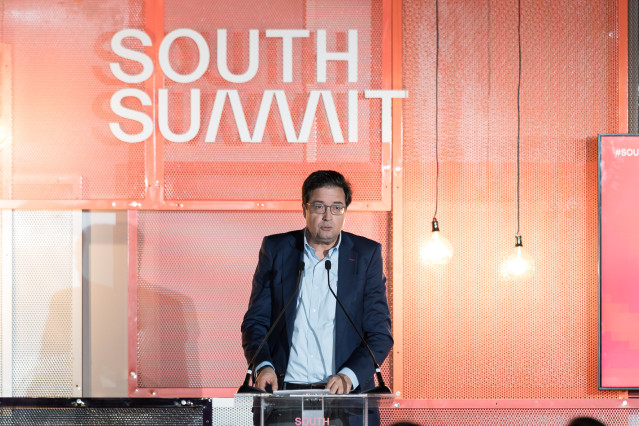 Archivo - El ministro para la Transformación Digital y de la Función Pública, Óscar López, interviene durante el 'South Summit’ 2025 bajo el lema ‘En movimiento’, a 4 de junio de 2025, en Madrid (España)