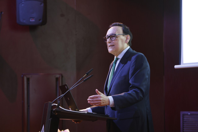 Archivo - El consejero de Universidad, Investigación e Innovación de la Junta de Andalucía, José Carlos Gómez Villamandos, en una foto de archivo.