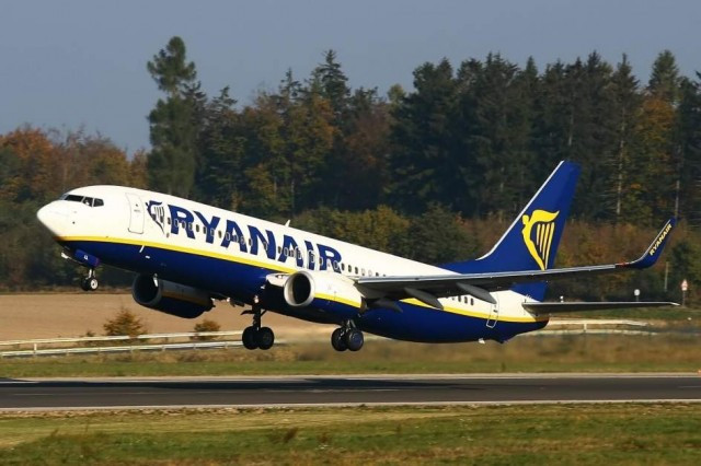Ryanair 2 1