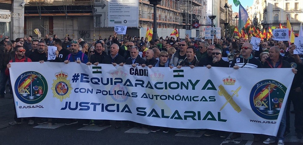 Manifestación policía guardia civil equiparación salarial