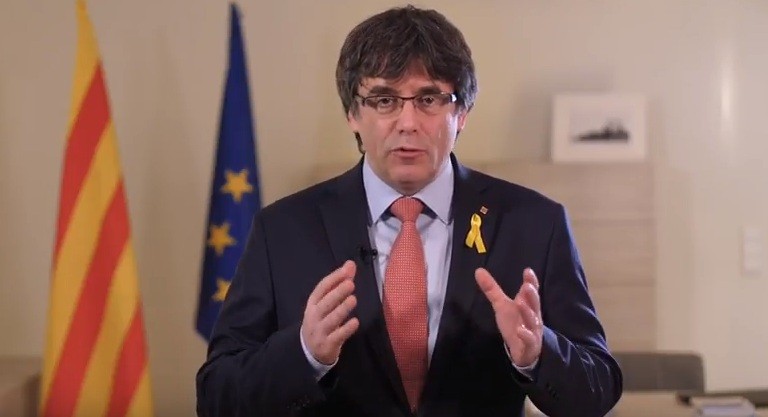 Puigdemont renuncia