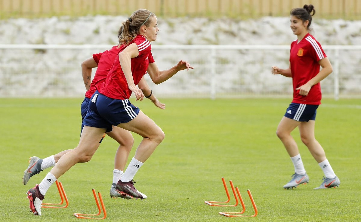 Entreno seleccion espau00f1ola femenina de futbol