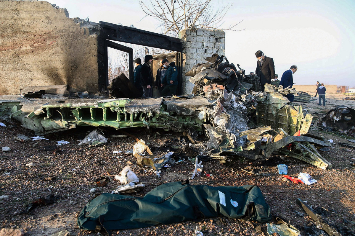 Restos del avión ucraniano estrellado en Irán