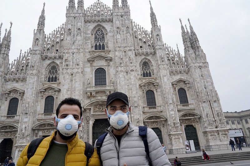 Milan italy tourists lucia sabatelli
