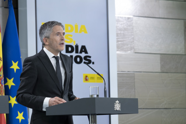 El ministro de Interior, Fernando Grande-Marlaska, comparece ante los medios para informar de las últimas novedades sobre el Covid-19 en España durante la cuarta semana de confinamiento. En Madrid, (España), a 11 de abril de 2020.