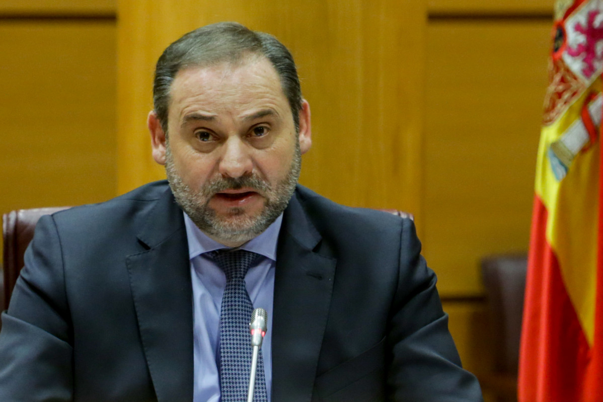 El ministro de Transportes, Movilidad y Agenda Urbana, José Luis Ábalos, durante su comparecencia en el Senado en comisión de su departamento. En Madrid (España), a 3 de junio de 2020.