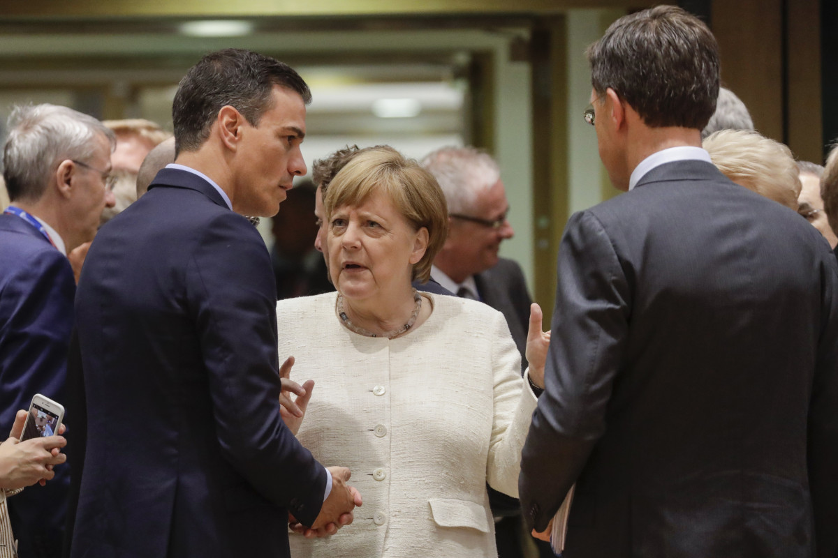 Angela Merkel, Pedro Sánchez y Mark Rutte