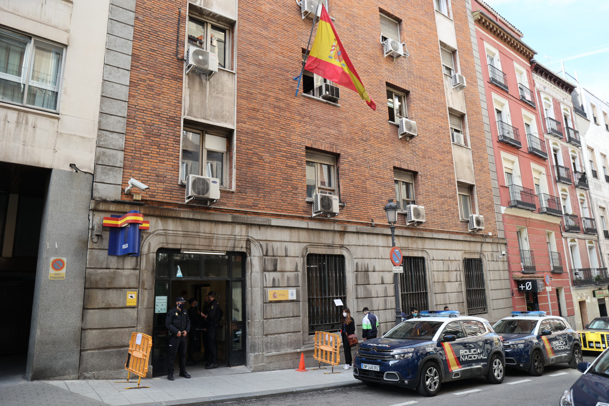 Imágenes de la comisaría en las que se encuentra detenido en los calabozos el bailarín Rafael Amargo por los presuntos delitos de organización criminal y tráfico de drogas, en Madrid (España), a 02 de diciembre de 2020.