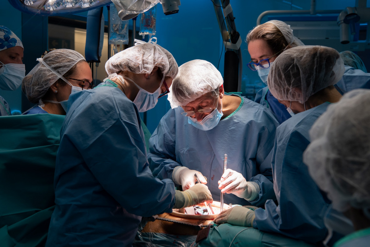 El Hospital Clínic de Barcelona realizó el pasado 5 de octubre el primer trasplante de útero de España