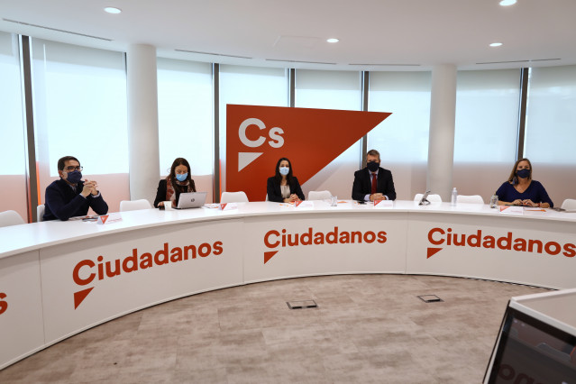 La presidenta de Ciudadanos, Inés Arrimadas, presidiendo una reunión del Comité Permanente del partido en la sede de Madrid.