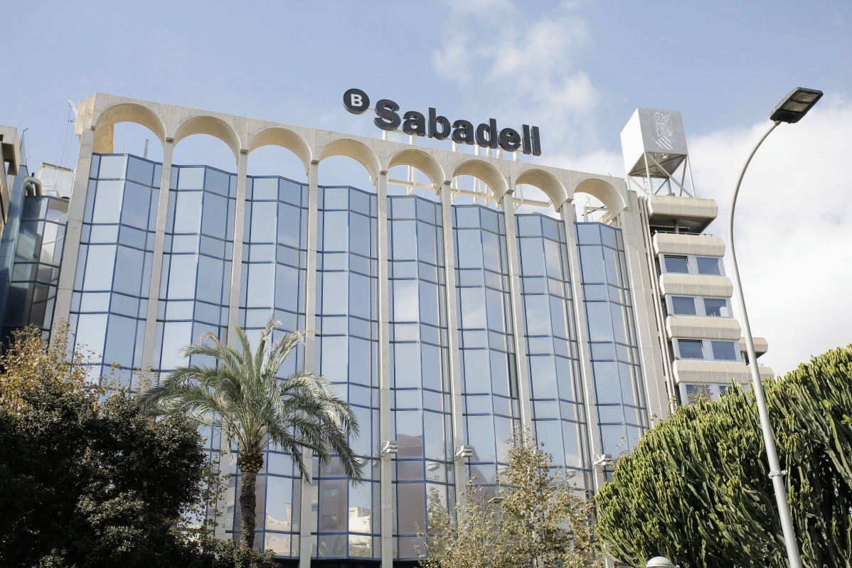 Sede del banco Sabadell en Alicante.