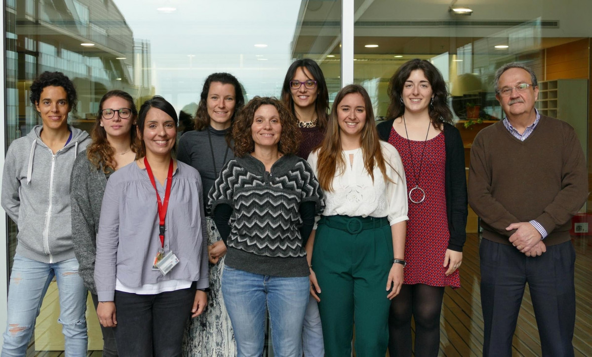 Equipo investigador del Hospital del Mar que ha encontrado que activar una molécula puede ser útil para tratar cánceres de mama con inmunoterapia