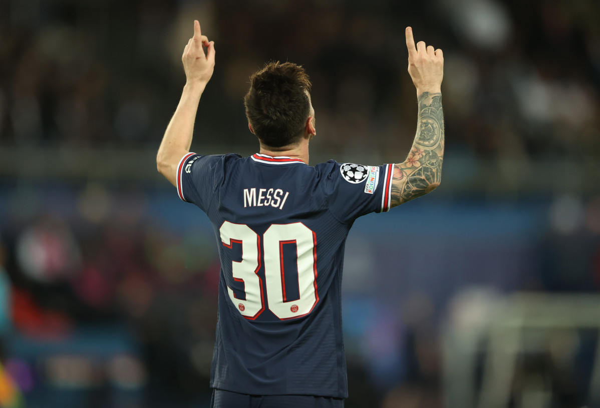 El delantero argentino Leo Messi, con la camiseta del PSG, club que apoyaría el proyecto de LFP francesa de buscar socios comerciales.