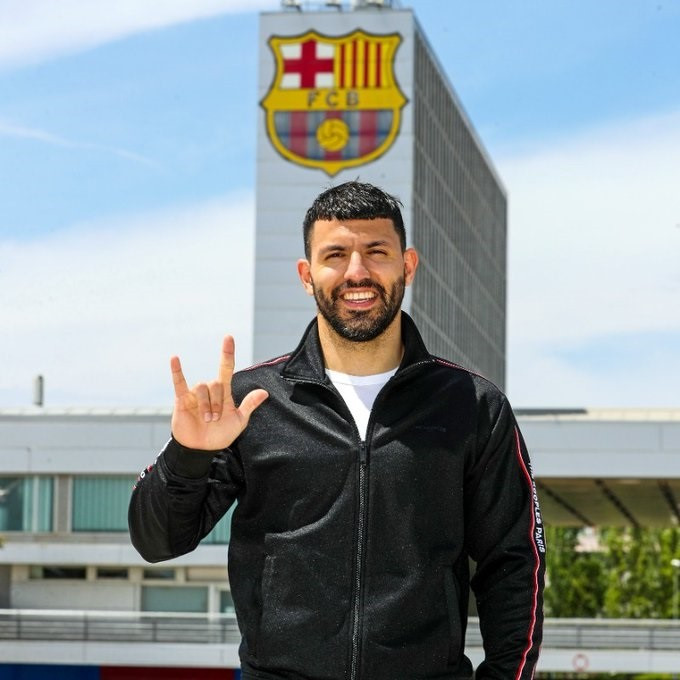 El jugador del FC Barcelona Sergio 'Kun' Agüero, que firma hasta 2023 y lega libre procedente del Manchester City