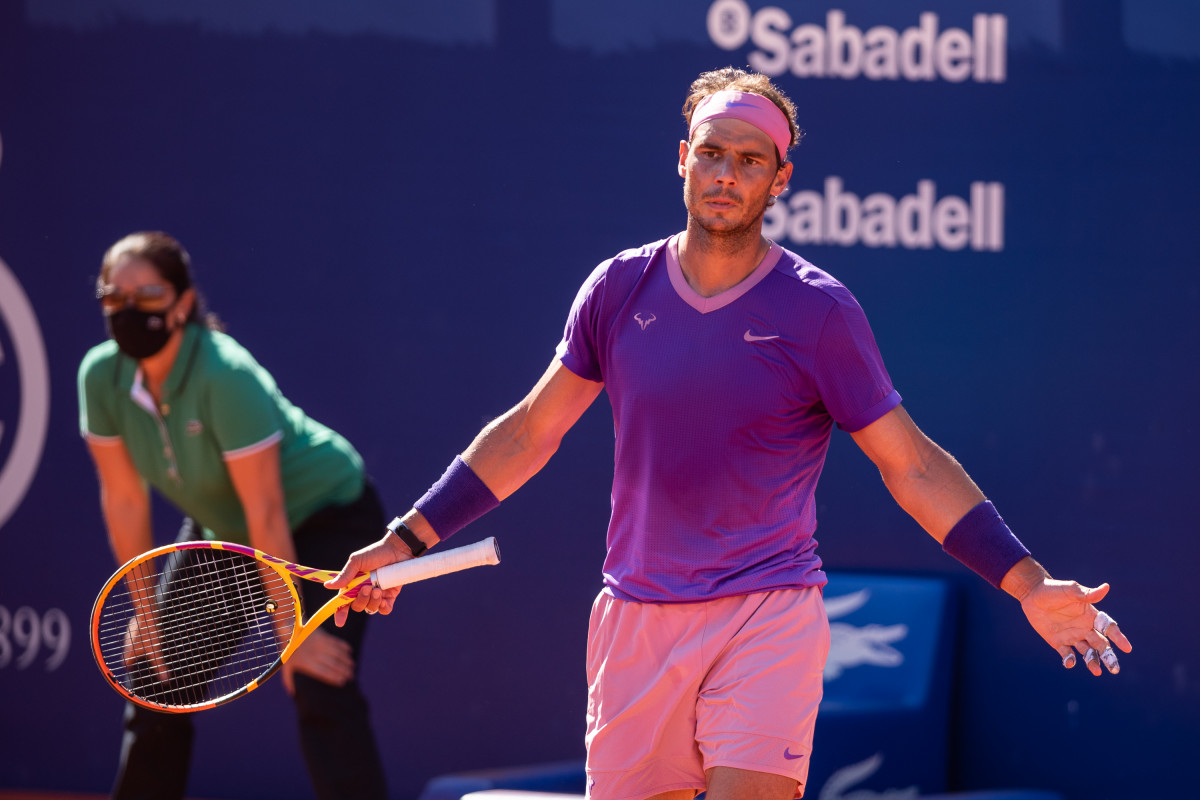 Archivo - El tenista Rafa Nadal durante el Trofeo Conde de Godó en el Real Club de Tenis Barcelona.