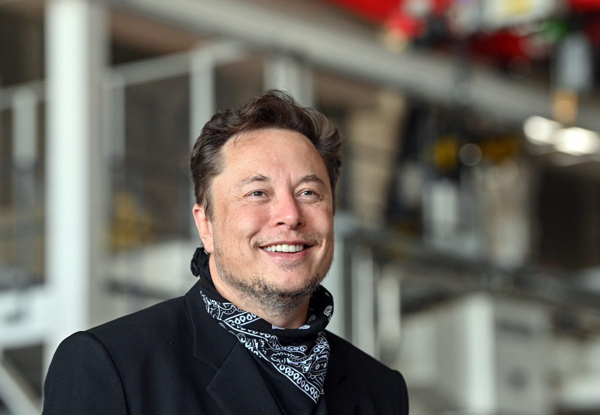 Archivo - El CEO de Tesla, Elon Musk, en el lugar de construcción de la nueva macrofábrica de la empresa en Brandenburg, Alemania.