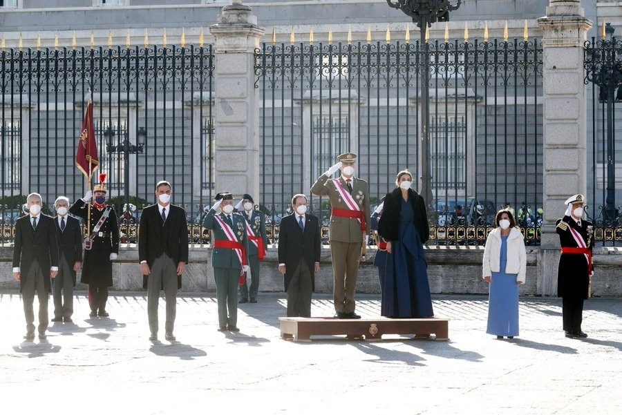 EuropaPress 4179181 rey honra memoria victimas eta familias celebracion pascua militar palacio