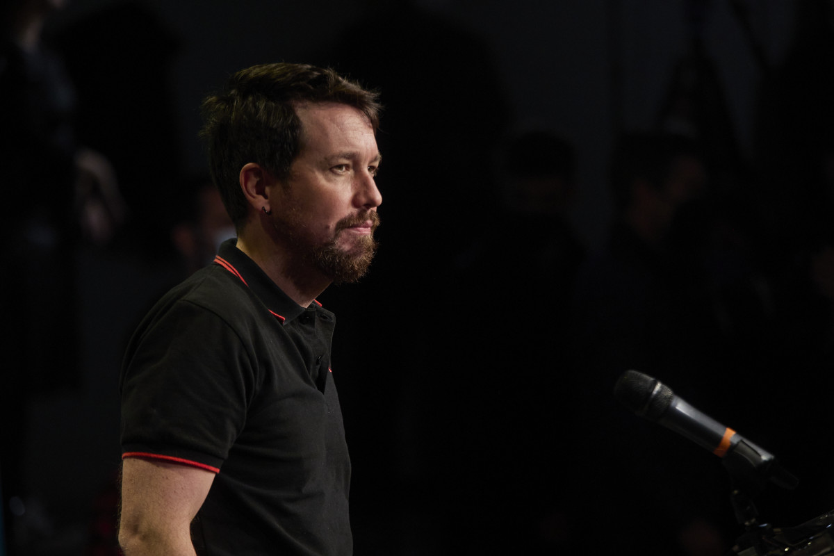 Archivo - El exvicepresidente del Gobierno Pablo Iglesias, en la mesa de debate 'Construir futuro: retos y alianzas populares' en Casa América, a 20 de noviembre de 2021, en Madrid, (España).