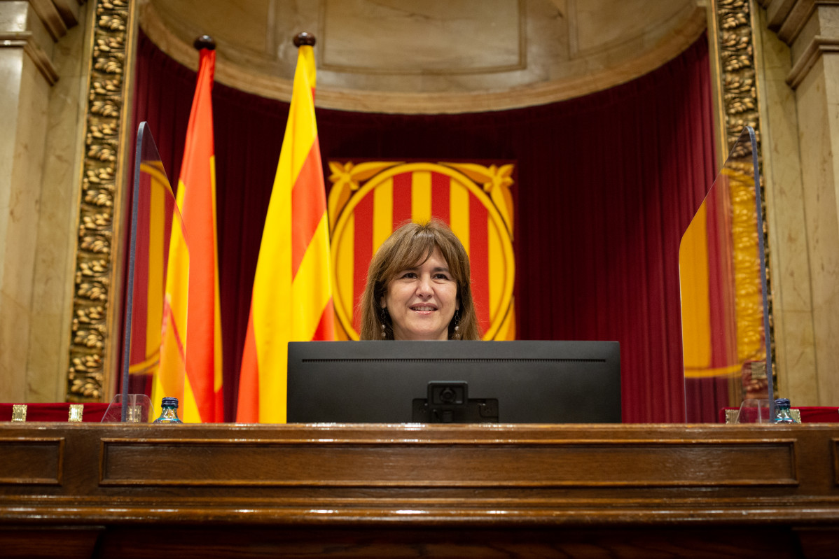 Archivo - La presidenta del Parlament, Laura Borràs, en un pleno en el Parlament, a 9 de febrero de 2022, en Barcelona, Cataluña (España).
