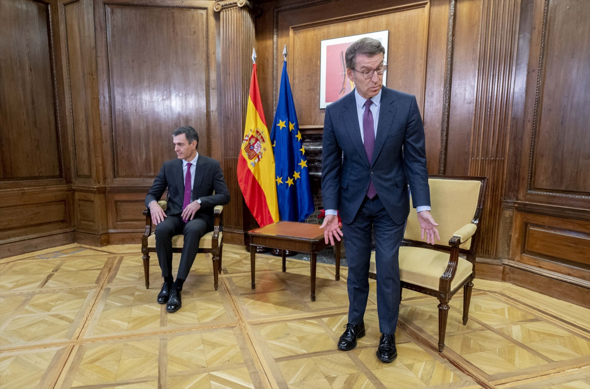 EuropaPress 5652589 presidente gobierno pedro sanchez lider pp alberto nunez feijoo reunion