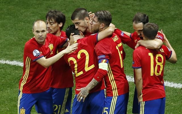 Eurocopa 2016: España gana a Turquía y pasa a octavos de final